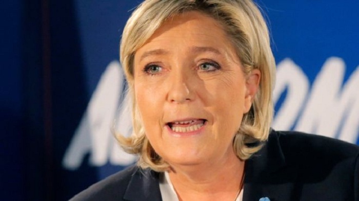 FN leader Le Pen calls for France to leave euro but stay linked